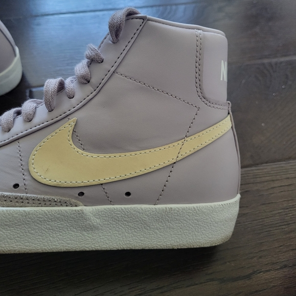 Nike Womens Mid Digital Purple Blazer - Picture 2 of 5